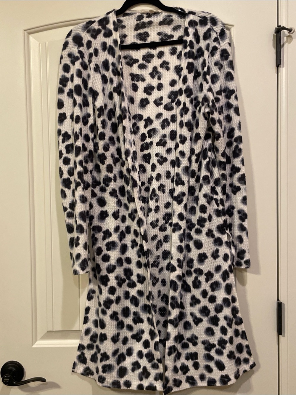 Women’s Black & White Leopard Print Open Cardigan
